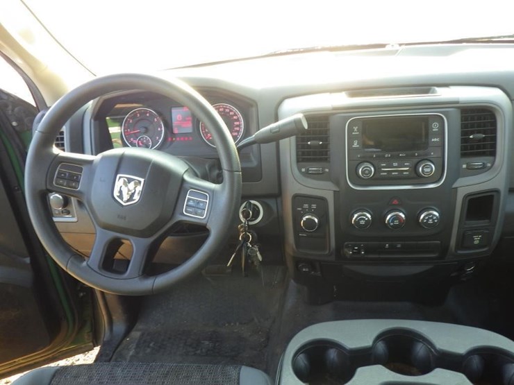 2013-dodge-1500-image-9