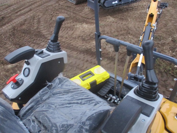 #6567-•-sdle20-yanmar-diesel-mini-excavator-image-5