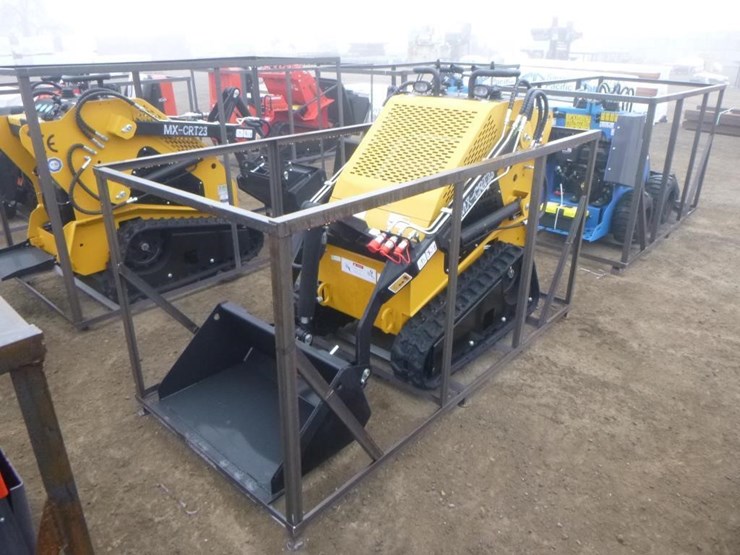 2025-agt-mx-crt23-skid-steer-track-loader-image-1