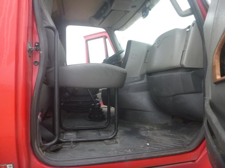 2017-international-prostar-image-14