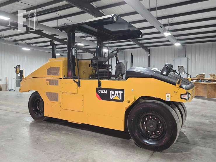 2016-caterpillar-cw34-image-2