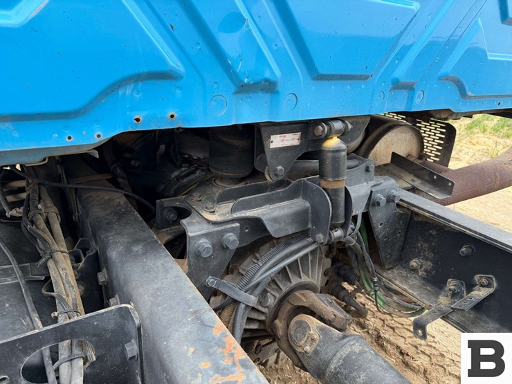 2003-international-7600-image-6