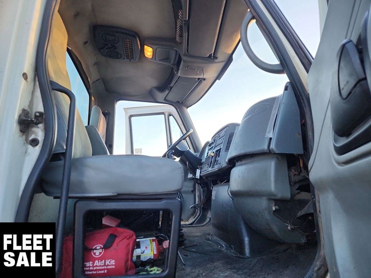 2005-international-workstar-7400-image-17