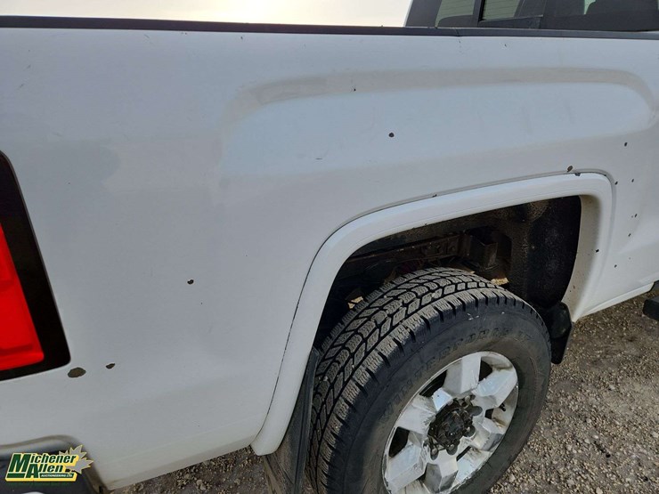 2017-gmc-sierra-3500hd-image-48