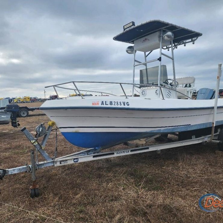 18' ANGLER BOAT W/ ALUM. TRAILER: W/ 175HP EVINRUDE OUTBOARD MOTOR