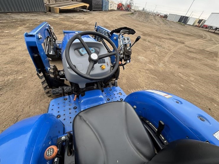 2021-new-holland-workmaster-25-image-25