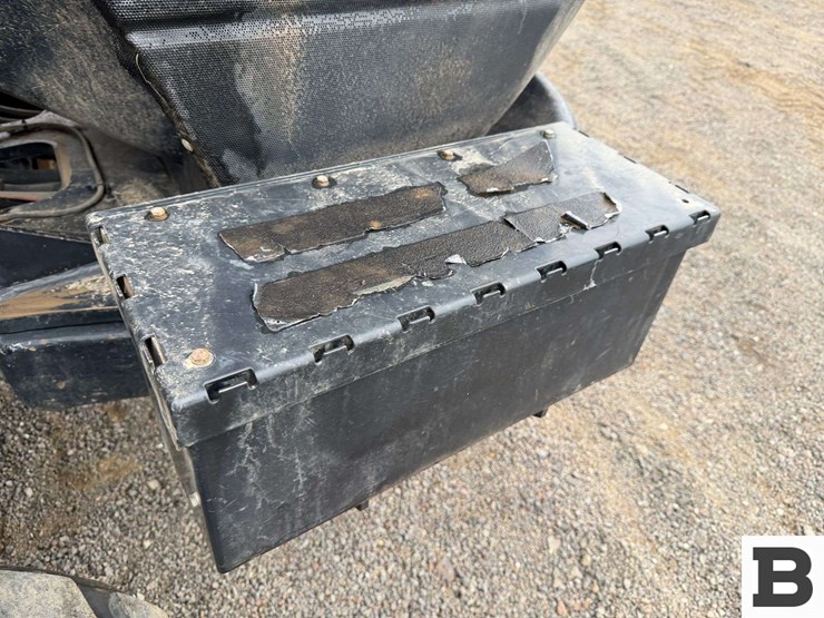 2014-case-ih-steiger-370-rowtrac-image-56