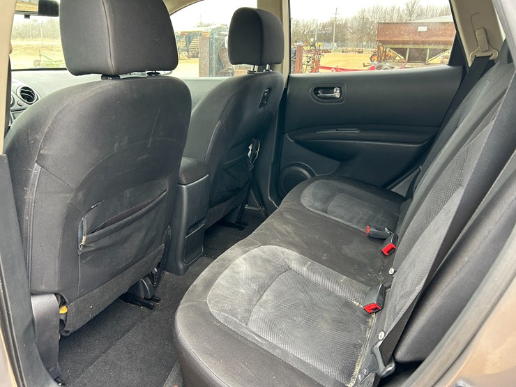 2012-nissan-rogue-image-7