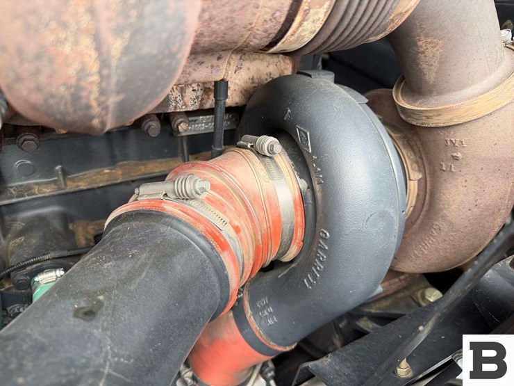 2012-case-ih-600-image-79