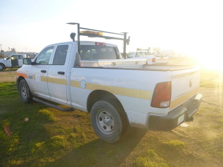 2015-dodge-1500-image-4