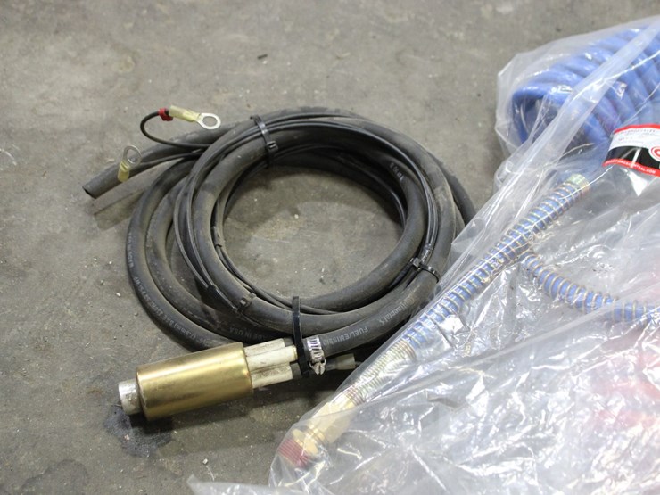 quick-connect-hoses-with-spout-and-transfer-pump-image-2