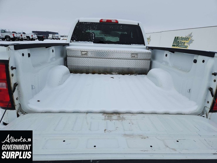 2019-chevrolet-silverado-1500-image-16