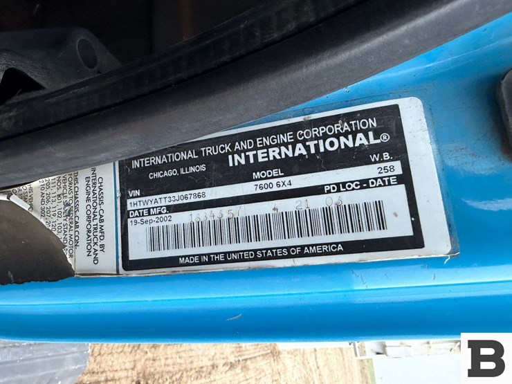 2003-international-7600-image-52