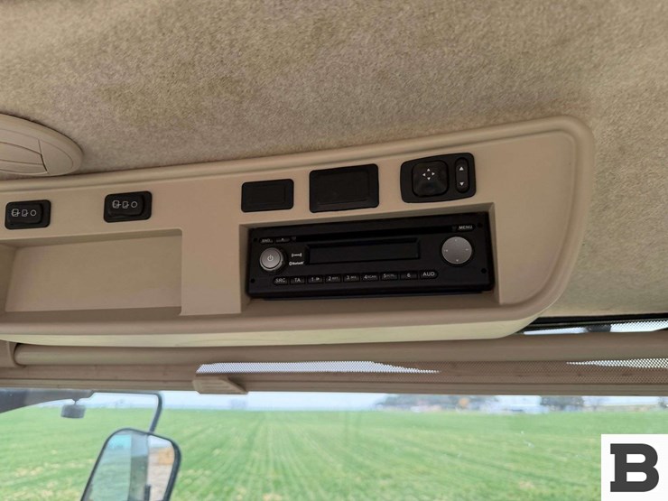 2016-john-deere-7290r-image-83