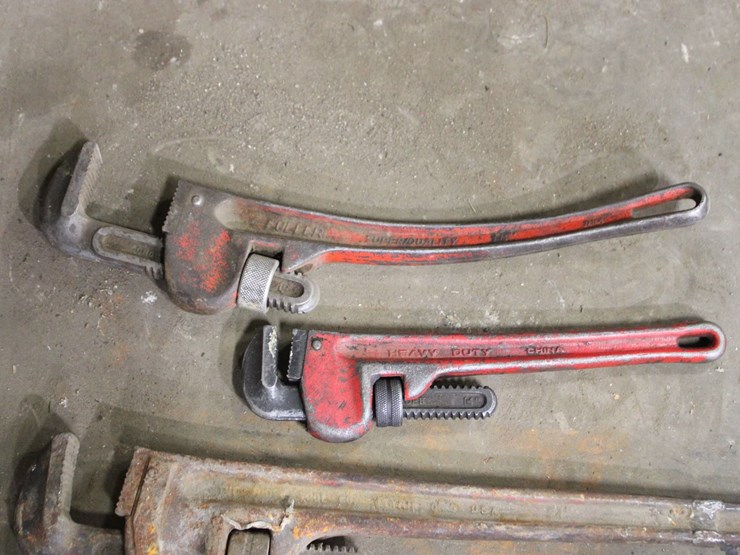 four-pipe-wrenches-image-2