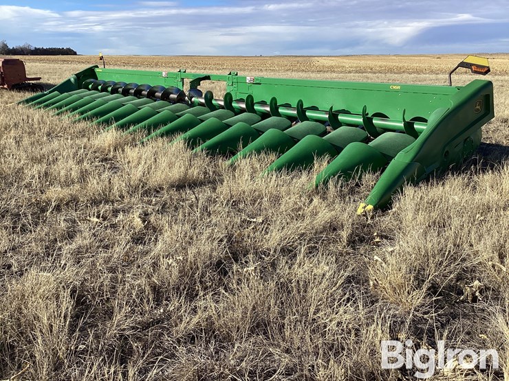 2022-john-deere-c16r-image-1