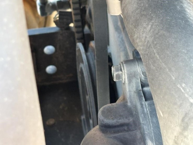 2017-new-holland-workmaster-40-image-49