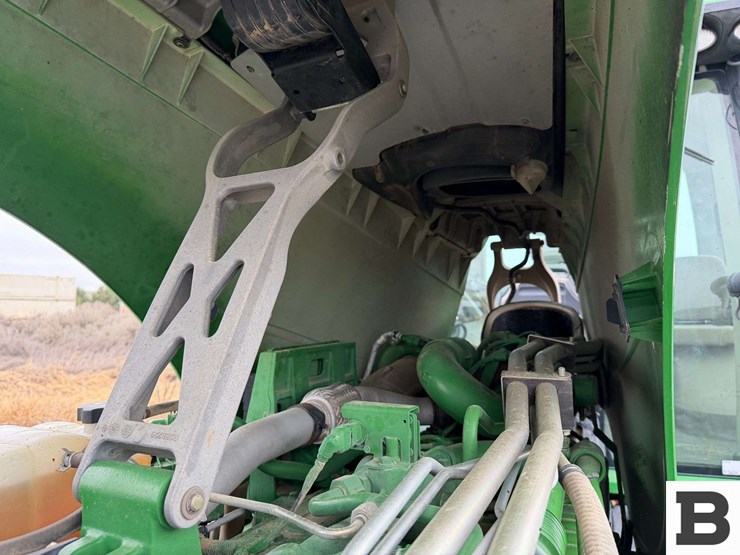 2012-john-deere-8335r-image-82