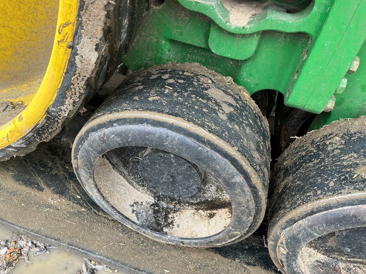 2014-john-deere-8370rt-image-10