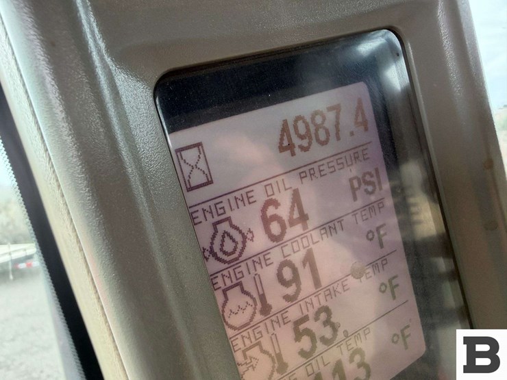 2012-case-ih-600-image-106