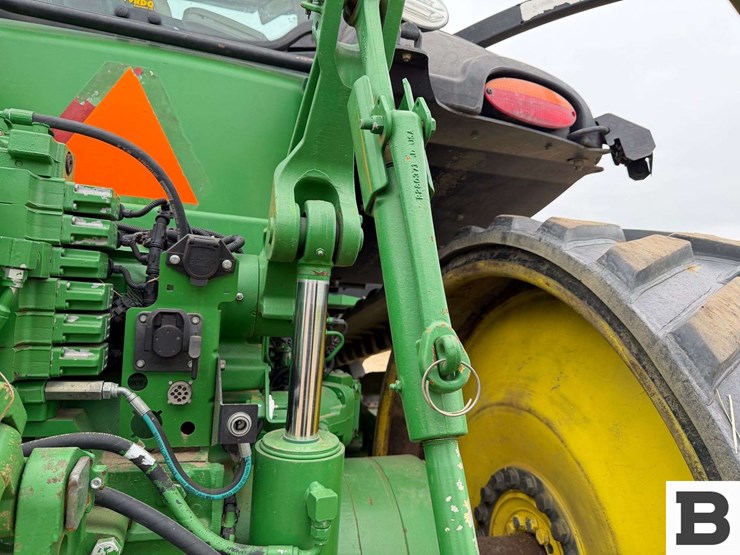2015-john-deere-8370rt-image-36
