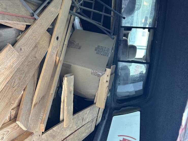 2001-chevrolet-silverado-1500-image-13