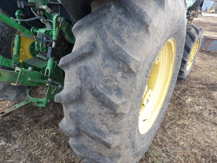2014-john-deere-5085e-image-8