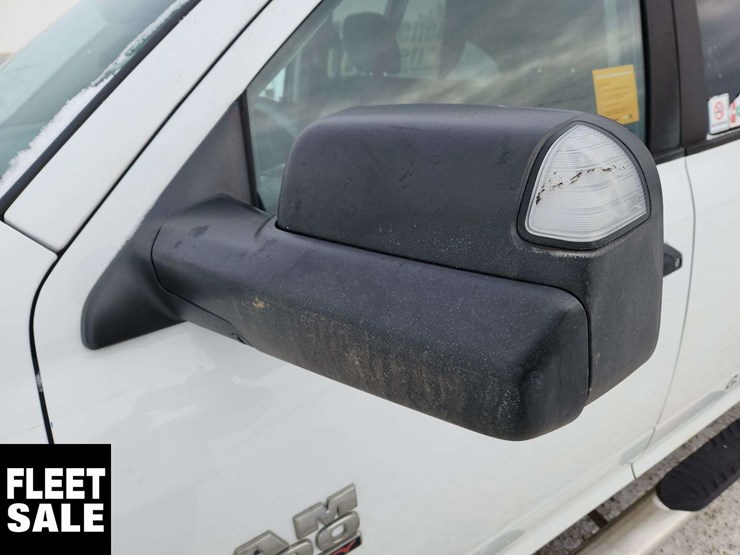 2015-ram-3500-slt-image-37