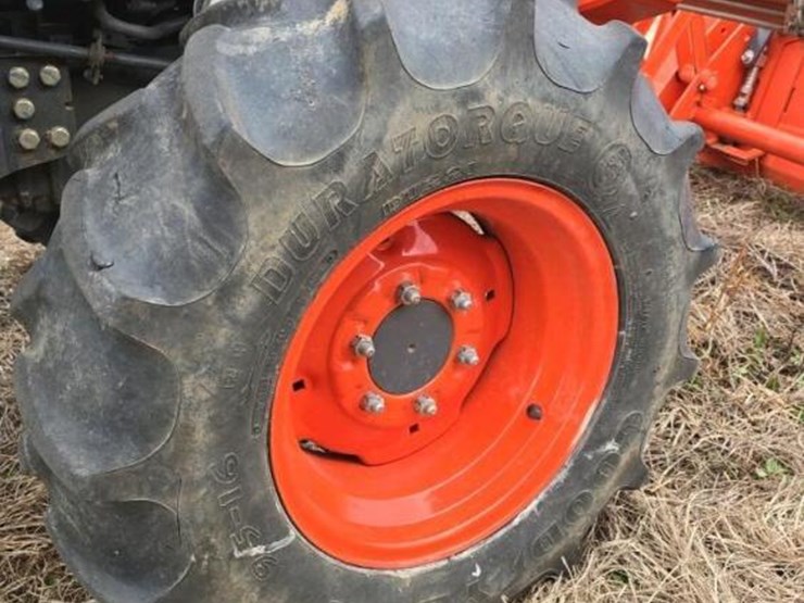 2023-kubota-la1055-image-13