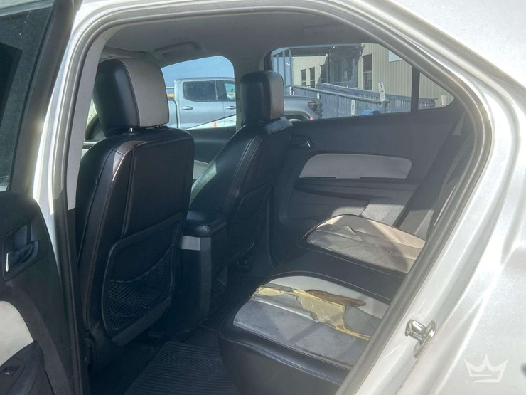 2017-chevrolet-equinox-image-22