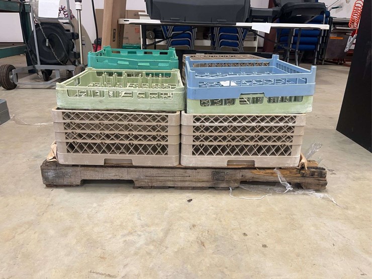 pallet-of-carrying-crates-image-1