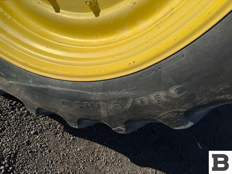 1997-john-deere-8300-image-25