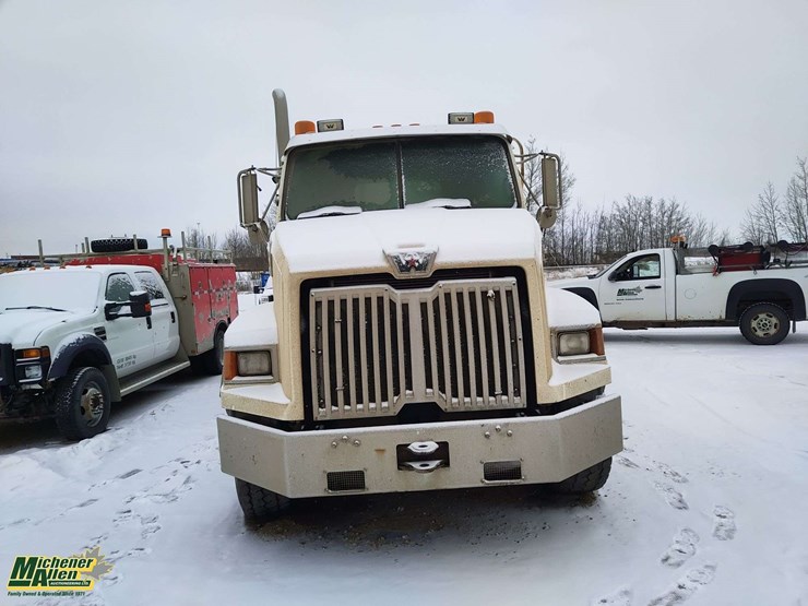 2014-western-star-4700-image-6