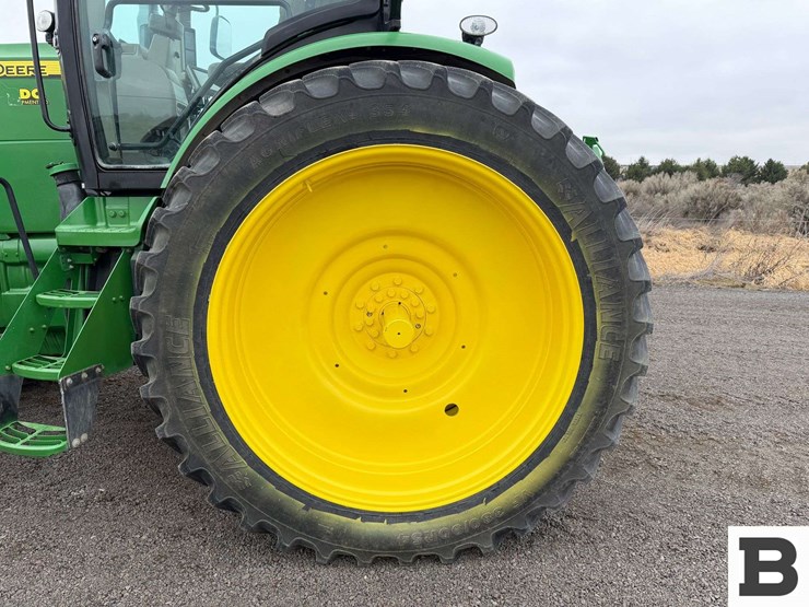 2012-john-deere-8335r-image-29