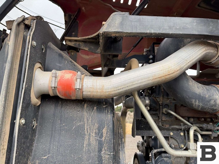 2014-case-ih-steiger-370-rowtrac-image-70