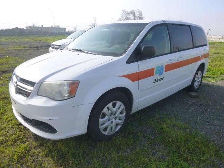 2014-dodge-grand-caravan-image-1