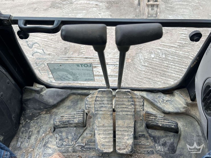 2013-komatsu-pc360-image-19