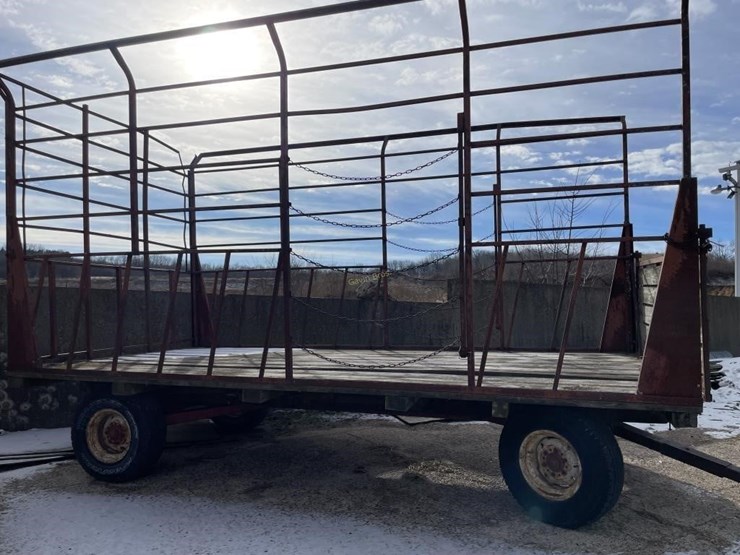 16'-hay-wagon-on-knowles-running-gear-image-2
