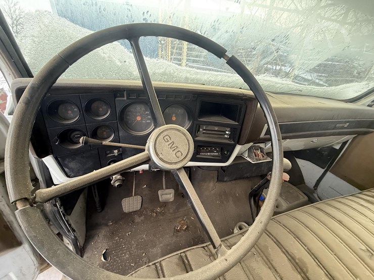 1987-gmc-topkick-c7500-image-10