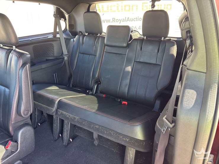 2017-dodge-grand-caravan-image-19