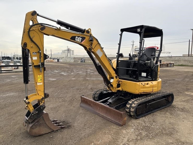 2018-caterpillar-303-image-1