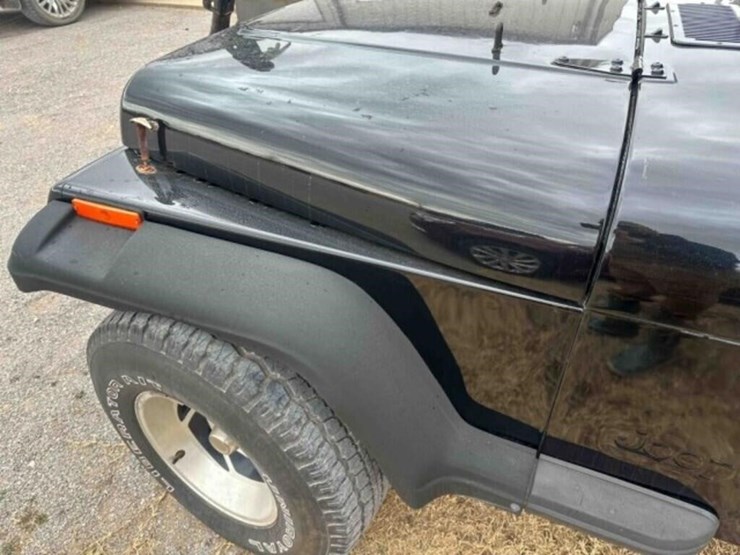 1989-jeep-wrangler-image-10