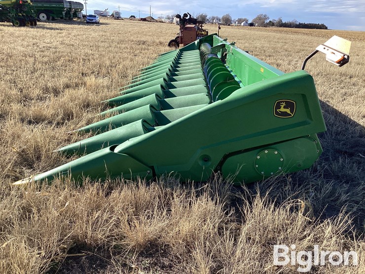 2022-john-deere-c16r-image-8