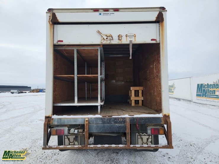 2003-gmc-w4500-image-15