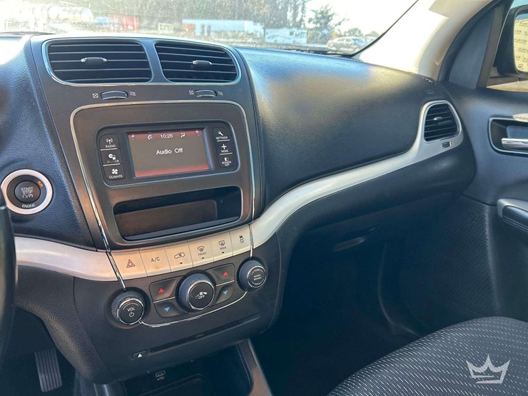 2017-dodge-journey-image-17