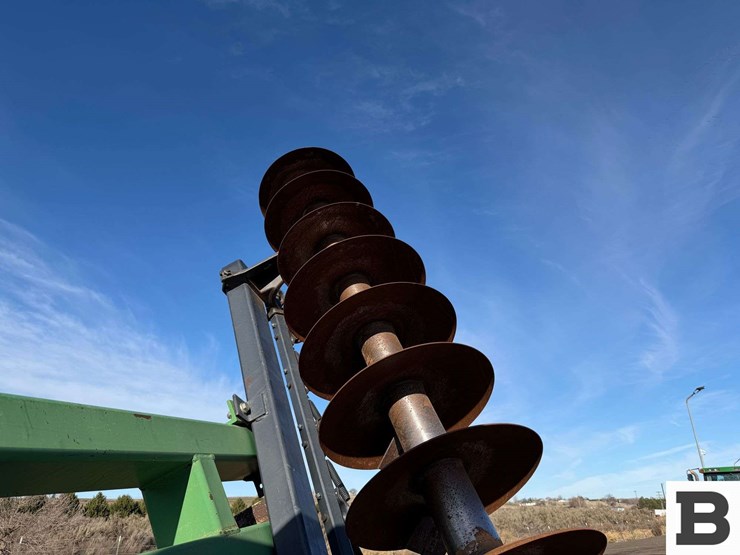 john-deere-650-image-35