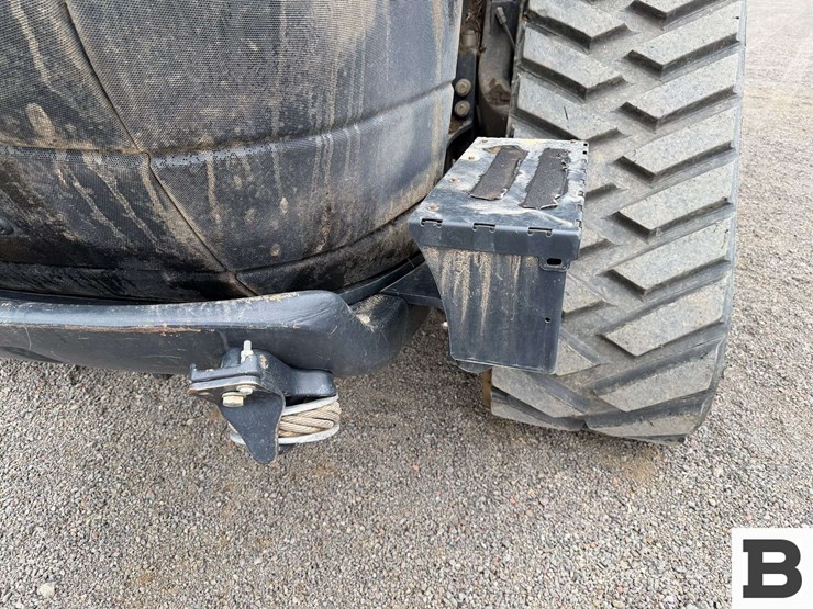 2014-case-ih-steiger-370-rowtrac-image-11