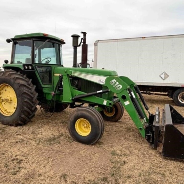 JOHN DEERE 4440