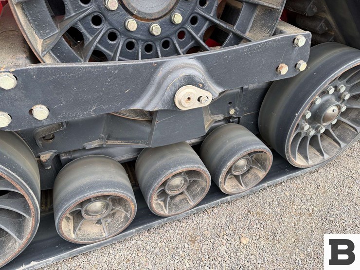 2012-case-ih-600-image-54