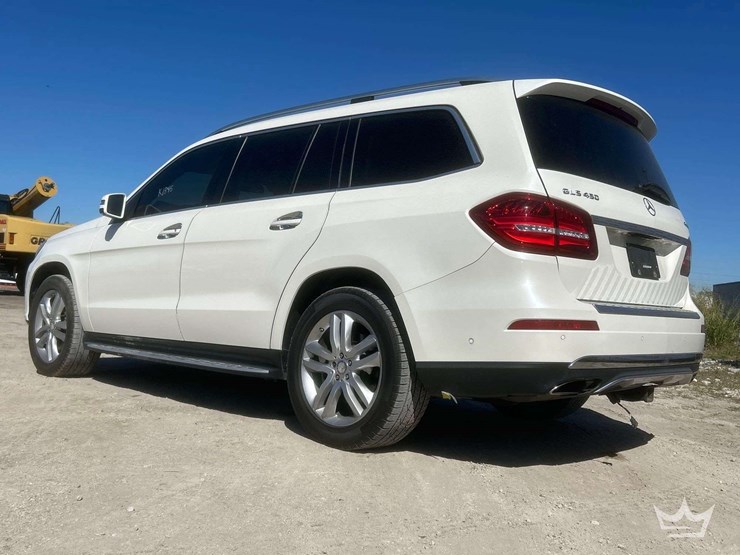 2017-mercedes-benz-gls450-awd-suv-image-4